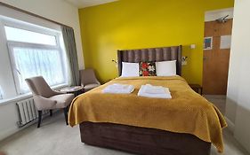 The Torland - Paignton Seafront - Free Parking, All Rooms En-Suite